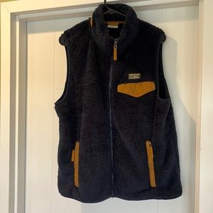 LL Bean fluffy Vest - Navy Blue - Never worn